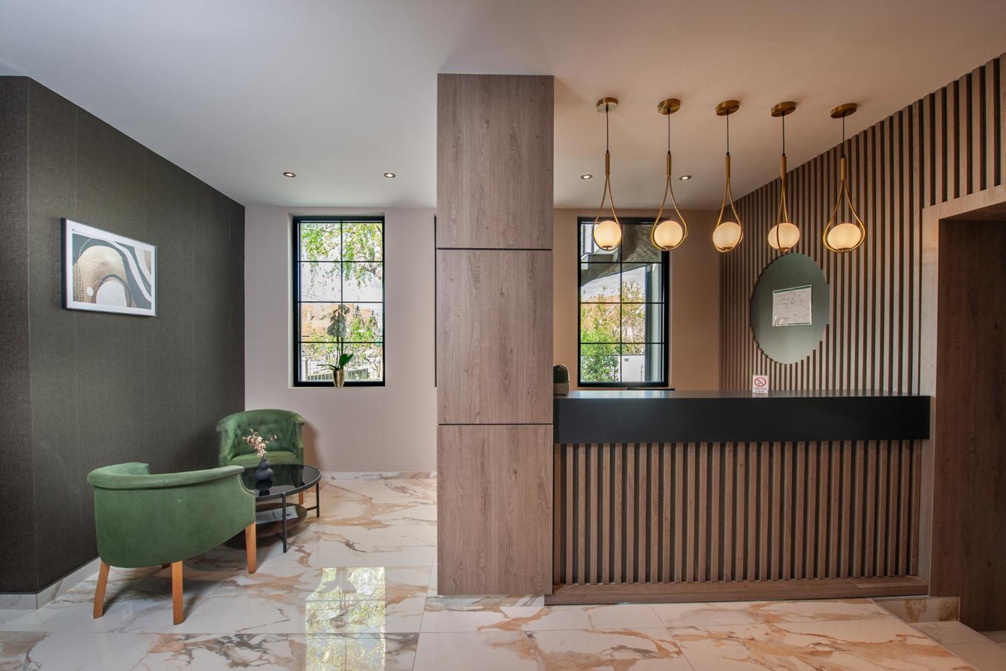 קראלג'בו Hotel Kralj מראה חיצוני תמונה